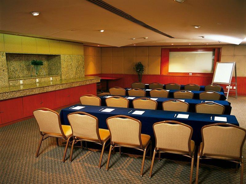 Eurostars Zona Rosa Suites Μεξικό Εξωτερικό φωτογραφία A typical meeting room