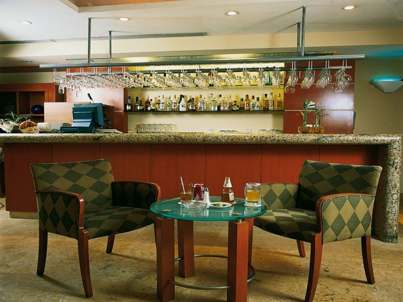 Eurostars Zona Rosa Suites Μεξικό Εξωτερικό φωτογραφία A bar in a hotel